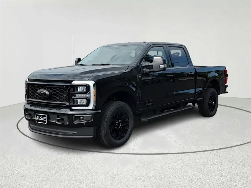 2026 Ford F-350 Lariat photo 1