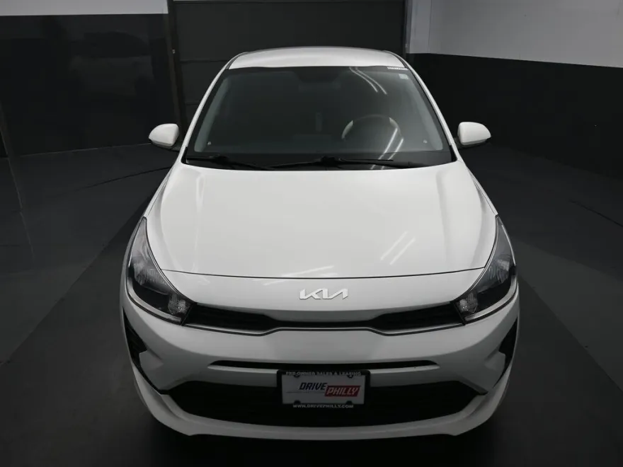 2022 Kia Rio LX photo 1