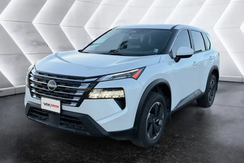 2024 Nissan Rogue SV photo 1