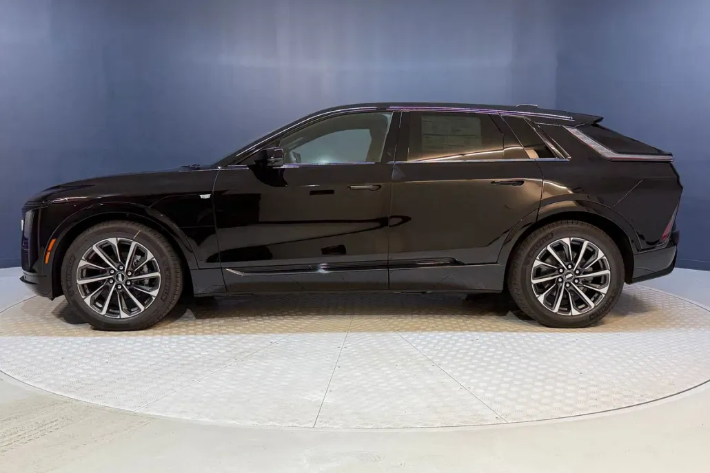 2026 Cadillac Lyriq Sport photo 1