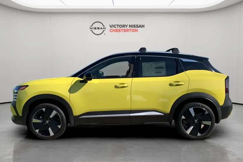 2026 Nissan Kicks SR photo 1
