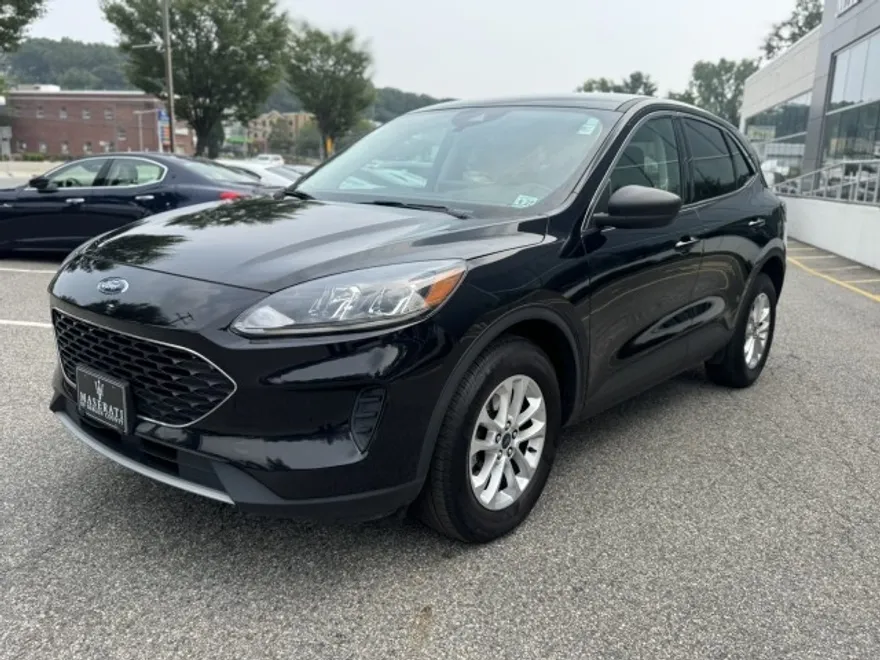 2022 Ford Escape SE photo 1