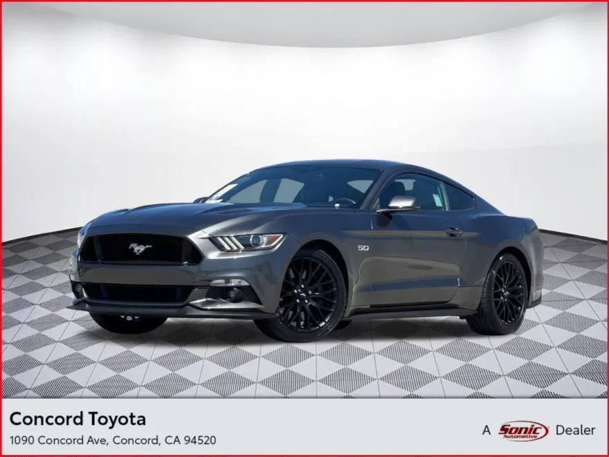 2017 Ford Mustang GT photo 1
