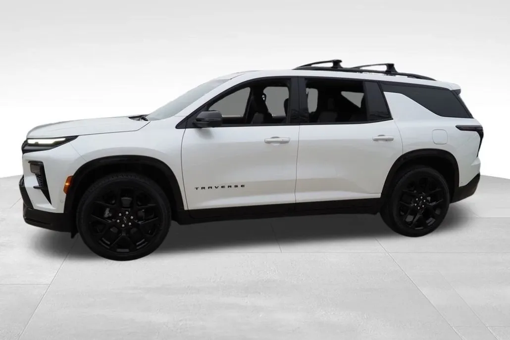 2025 Chevrolet Traverse RS photo 1