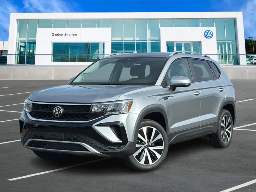 2024 Volkswagen Taos SE photo 1