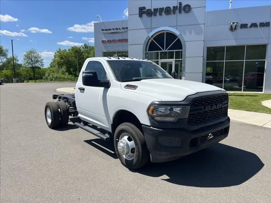 2024 Ram 3500 Tradesman photo 1