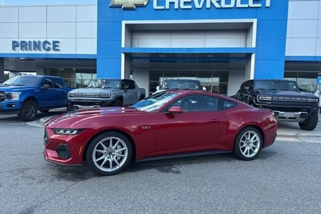 2024 Ford Mustang GT Premium photo 1
