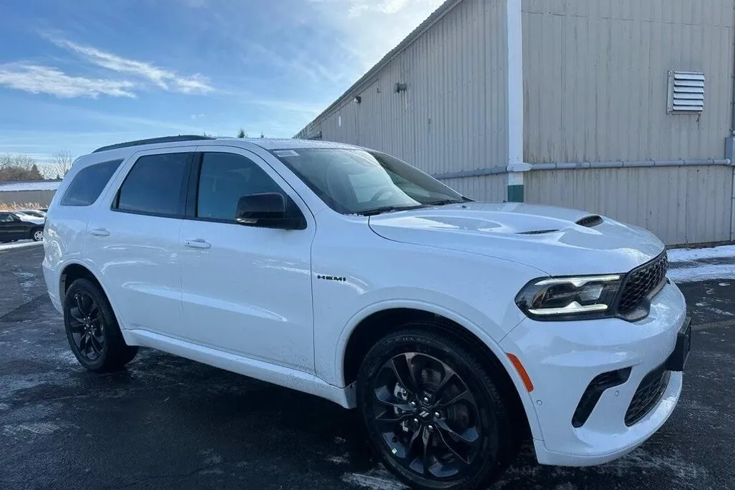 2025 Dodge Durango R/T Plus photo 1