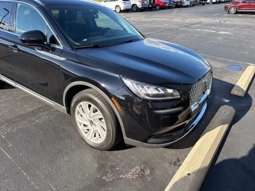 2021 Lincoln Corsair Standard photo 1