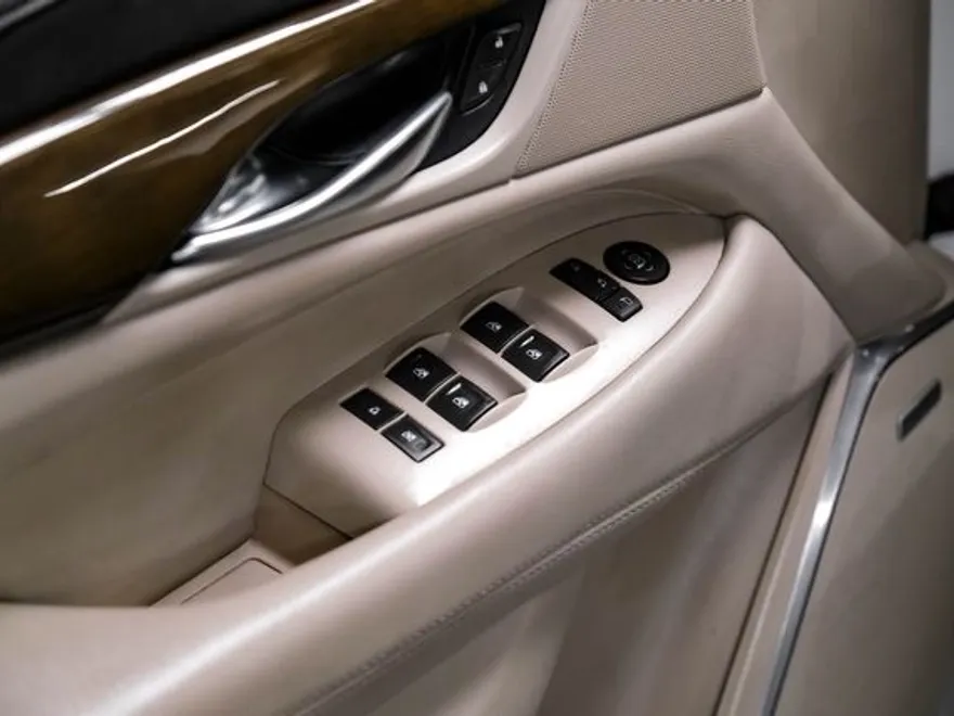 2019 Cadillac Escalade ESV Luxury photo 50