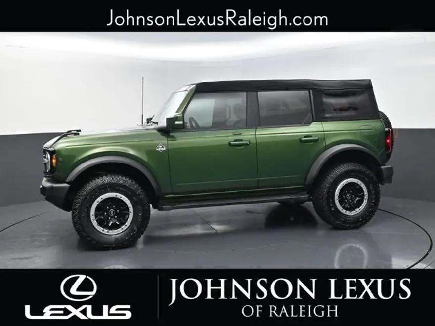 2023 Ford Bronco Outer Banks photo 1