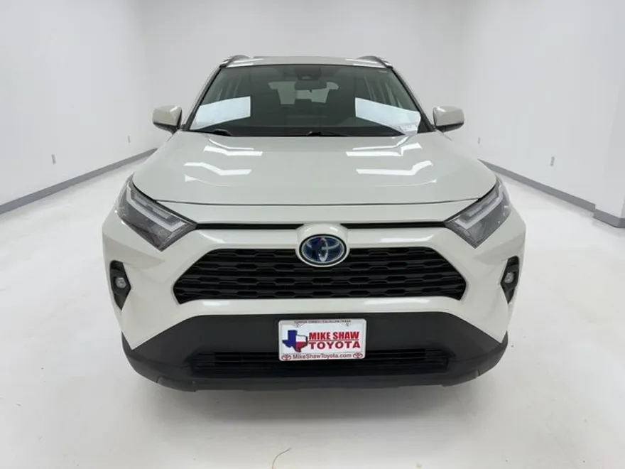 2022 Toyota RAV4 Hybrid XLE Premium photo 1