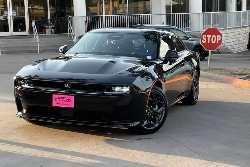 2025 Dodge Charger Daytona R/T photo 1