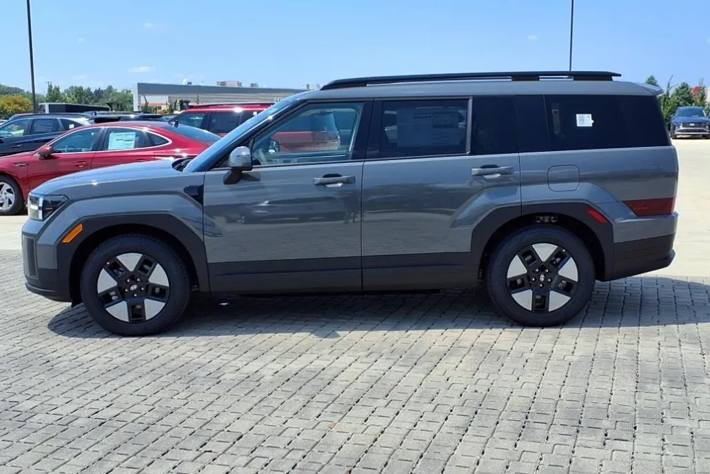 2026 Hyundai Santa Fe SEL photo 1