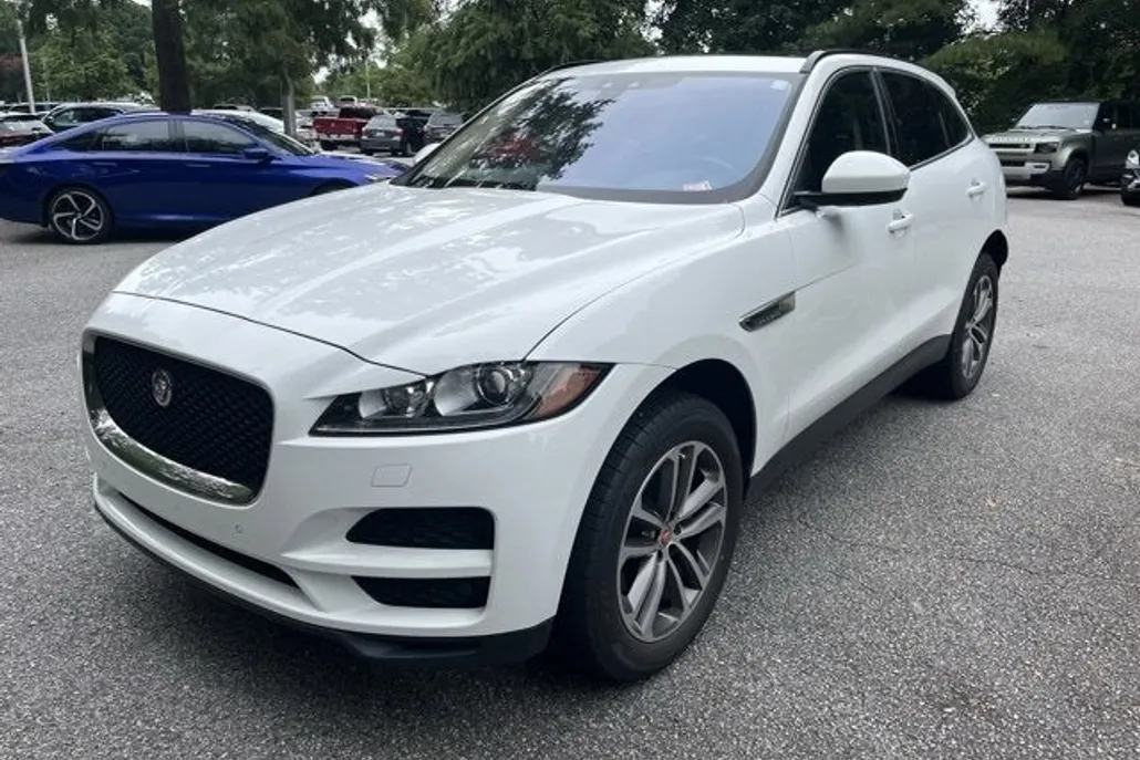 2020 Jaguar F-PACE Premium photo 1
