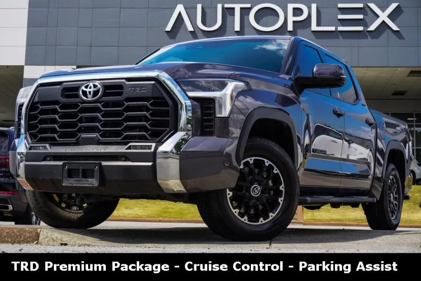 2023 Toyota Tundra SR5 photo 1