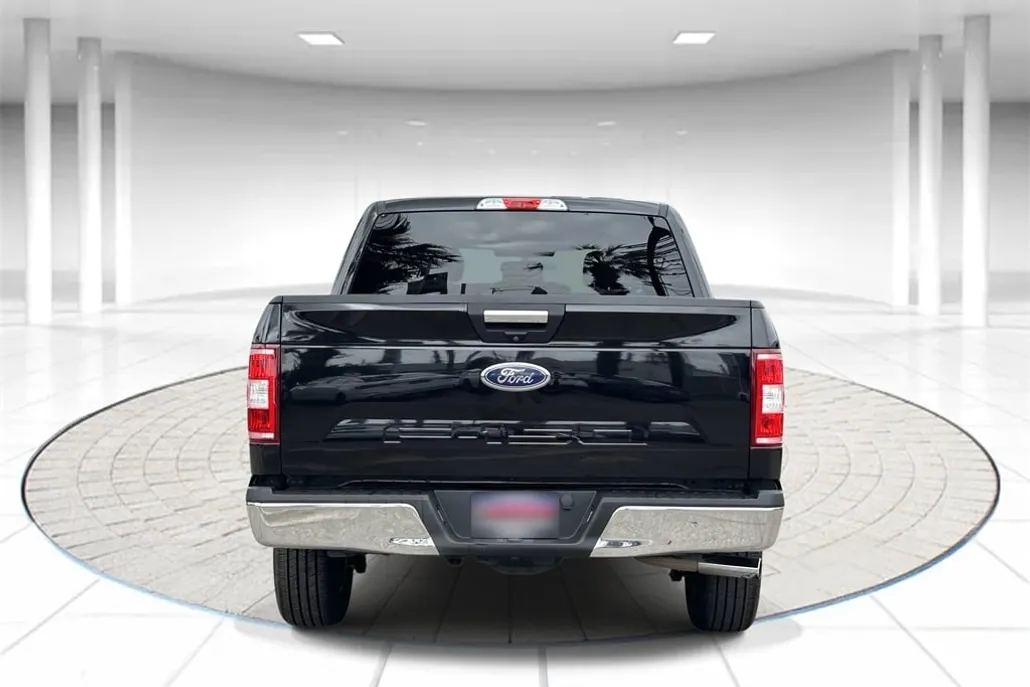 2019 Ford F-150 XLT photo 1