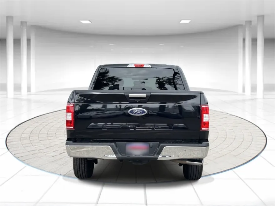 2019 Ford F-150 XLT photo 1