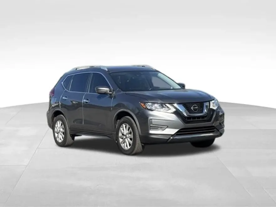 2020 Nissan Rogue SV photo 1