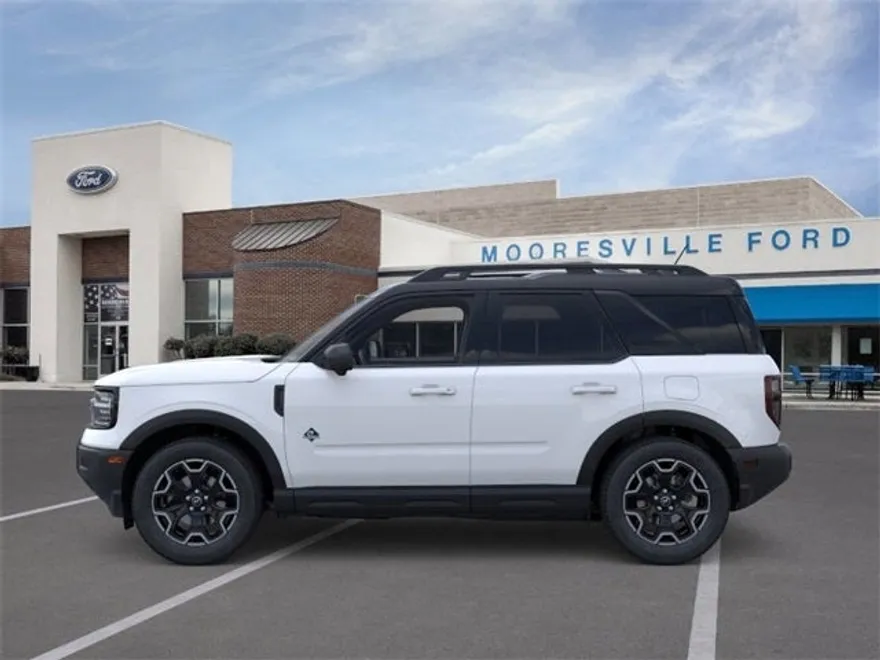 2025 Ford Bronco Sport Outer Banks photo 1
