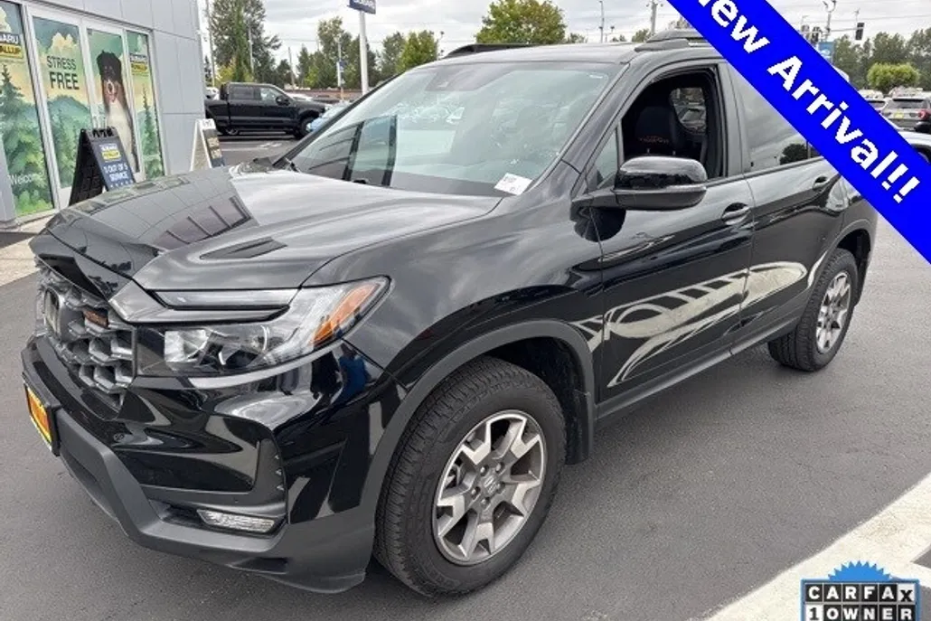 2023 Honda Passport TrailSport photo 1