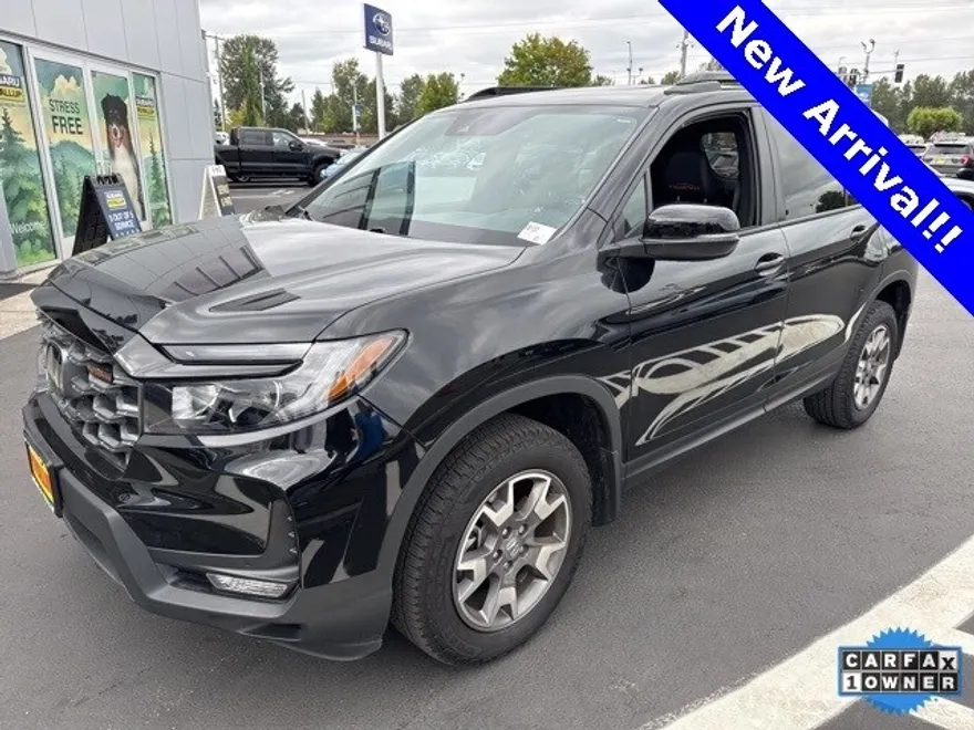 2023 Honda Passport TrailSport photo 1