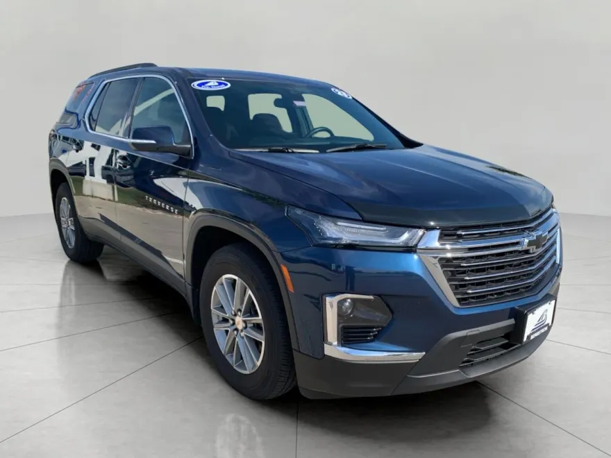 2023 Chevrolet Traverse Cloth 1LT photo 1