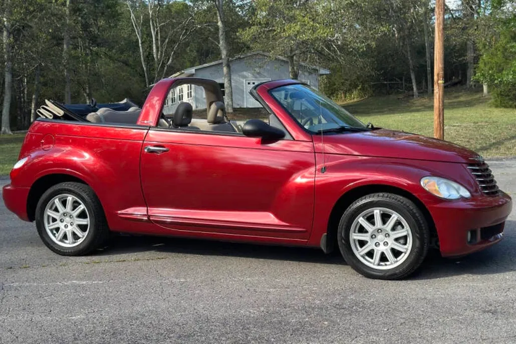 2007 Chrysler PT Cruiser Touring photo 1