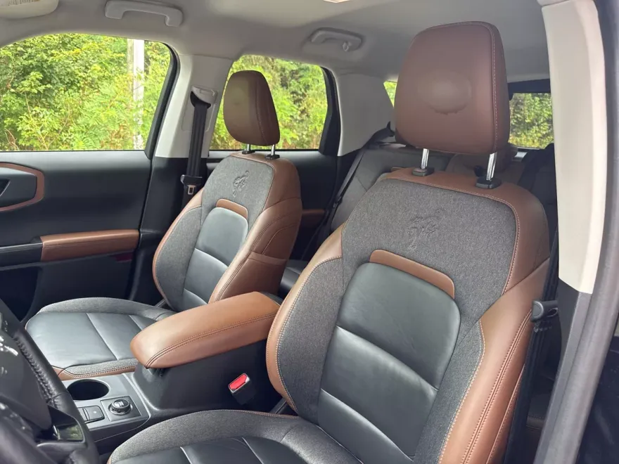 2022 Ford Bronco Sport Outer Banks photo 1
