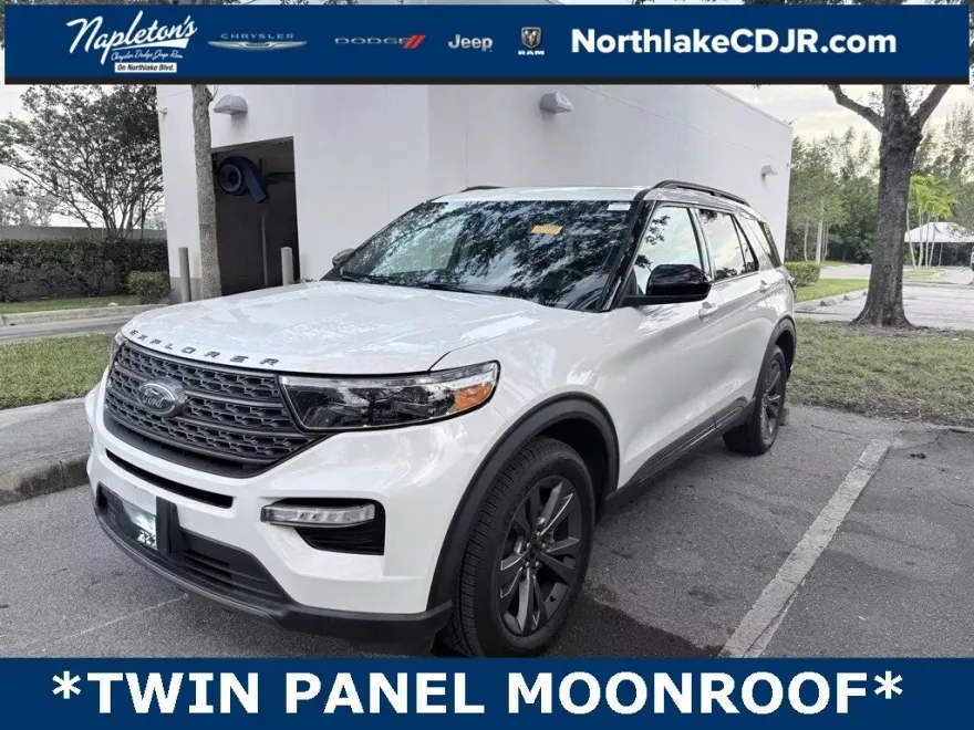 2022 Ford Explorer XLT photo 1