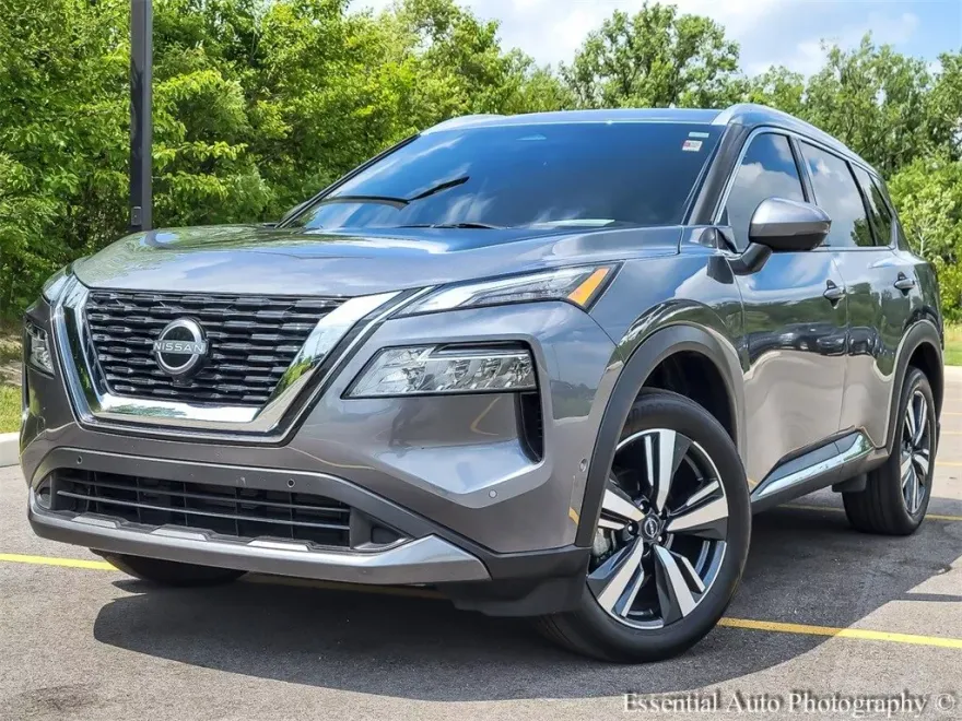 2023 Nissan Rogue SL photo 1