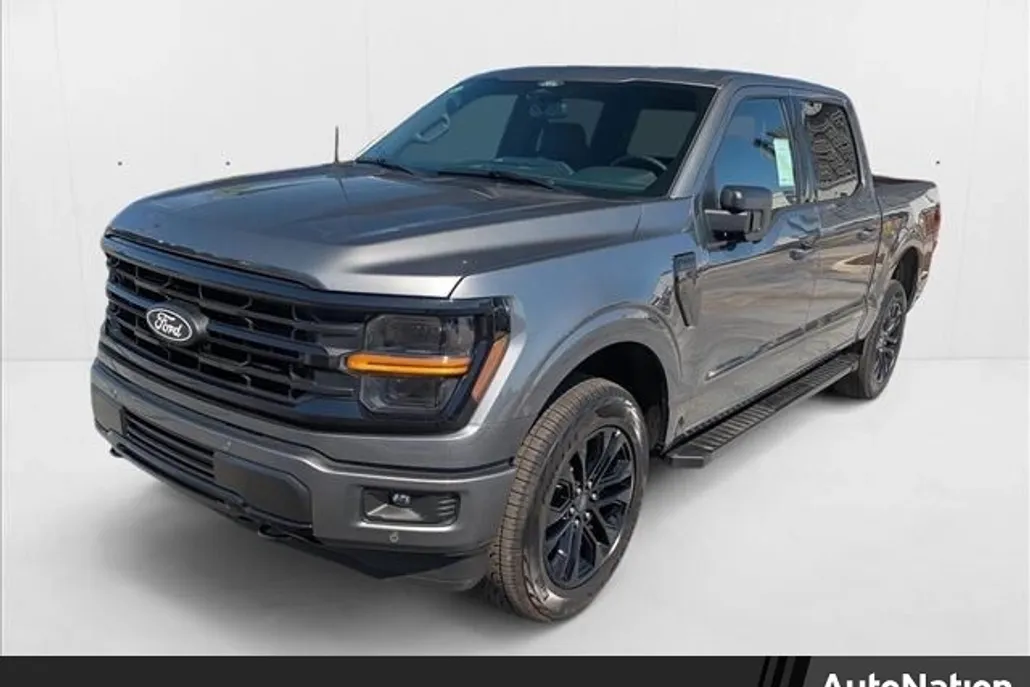 2025 Ford F-150 XLT photo 1
