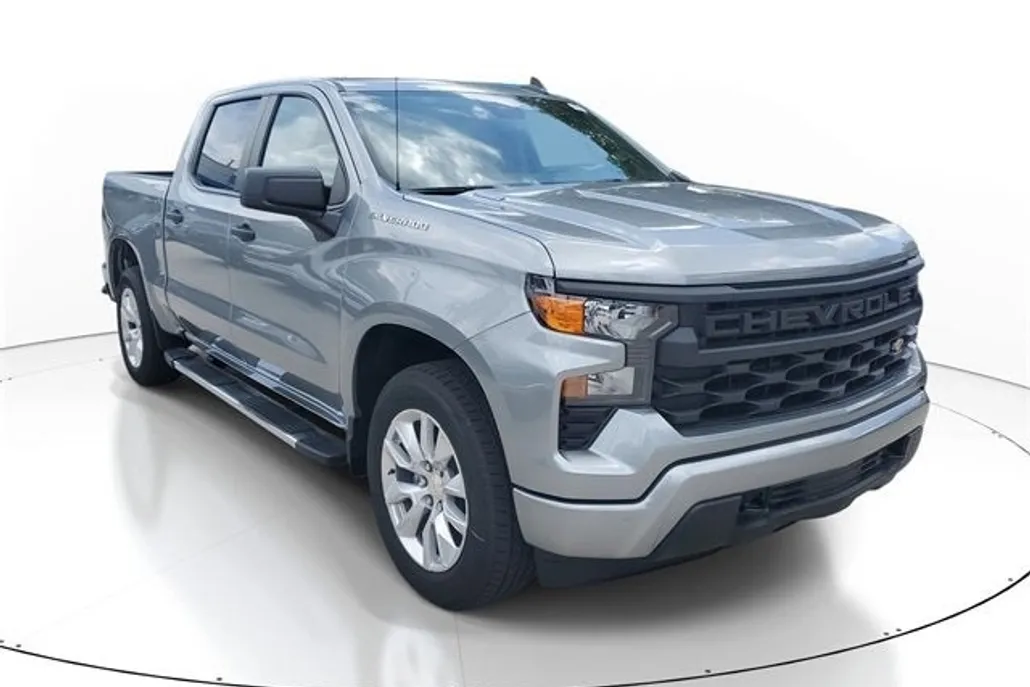 2025 Chevrolet Silverado 1500 Custom photo 1