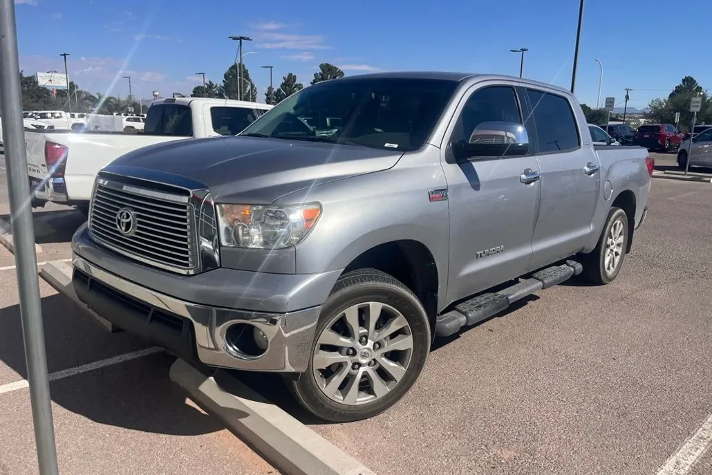 2010 Toyota Tundra Limited photo 1