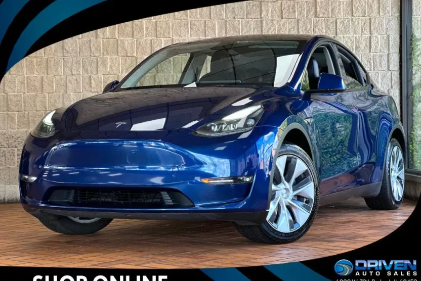2023 Tesla Model Y Long Range photo 1