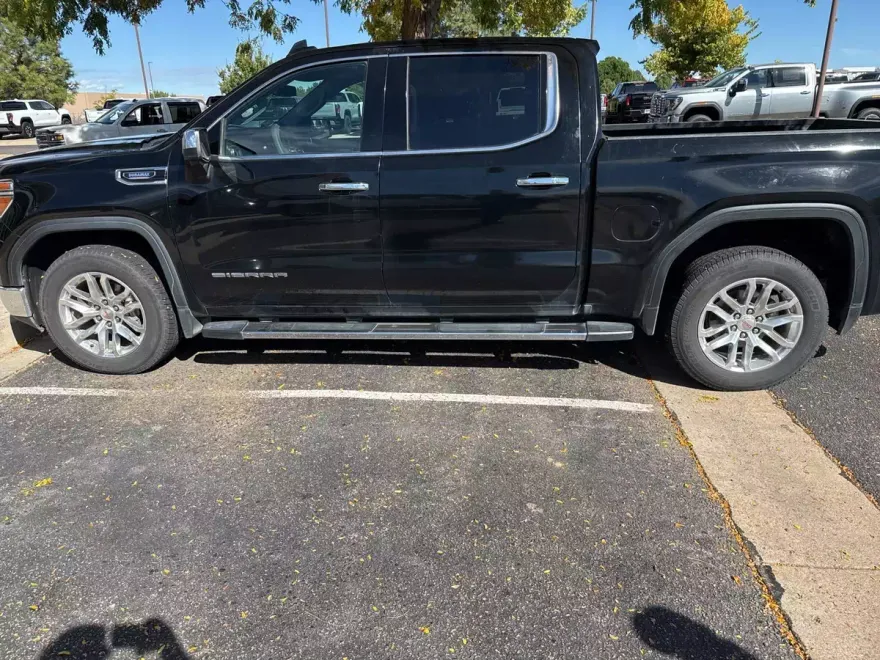 2020 Gmc Sierra 1500 SLT photo 1