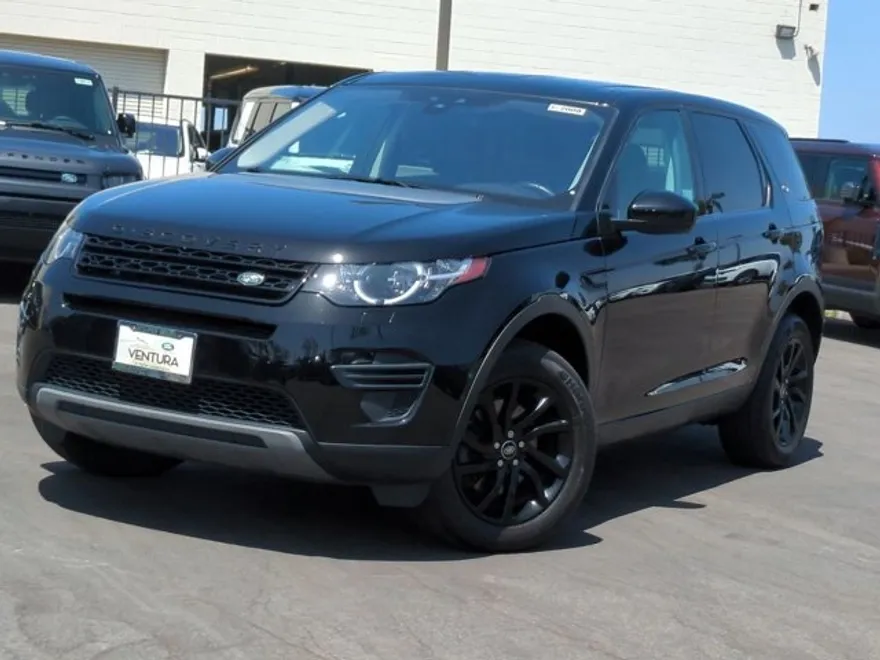 2018 Land Rover Discovery Sport SE photo 1