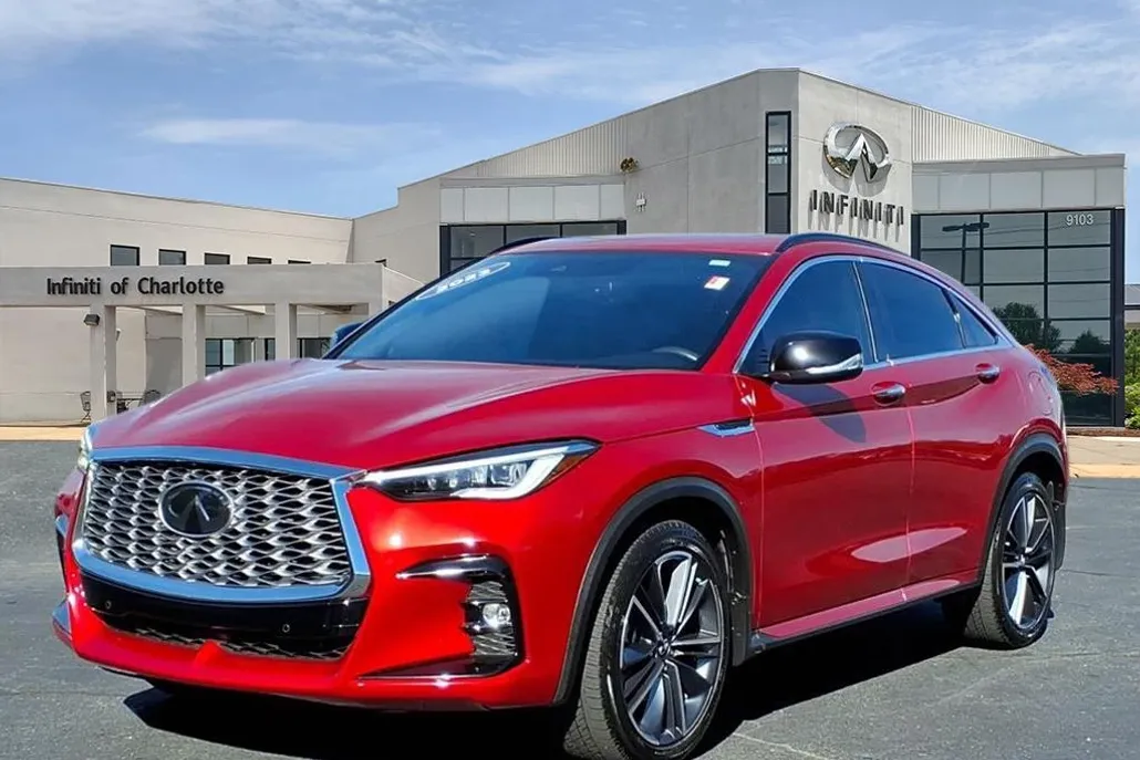 2023 Infiniti QX55 Essential photo 1