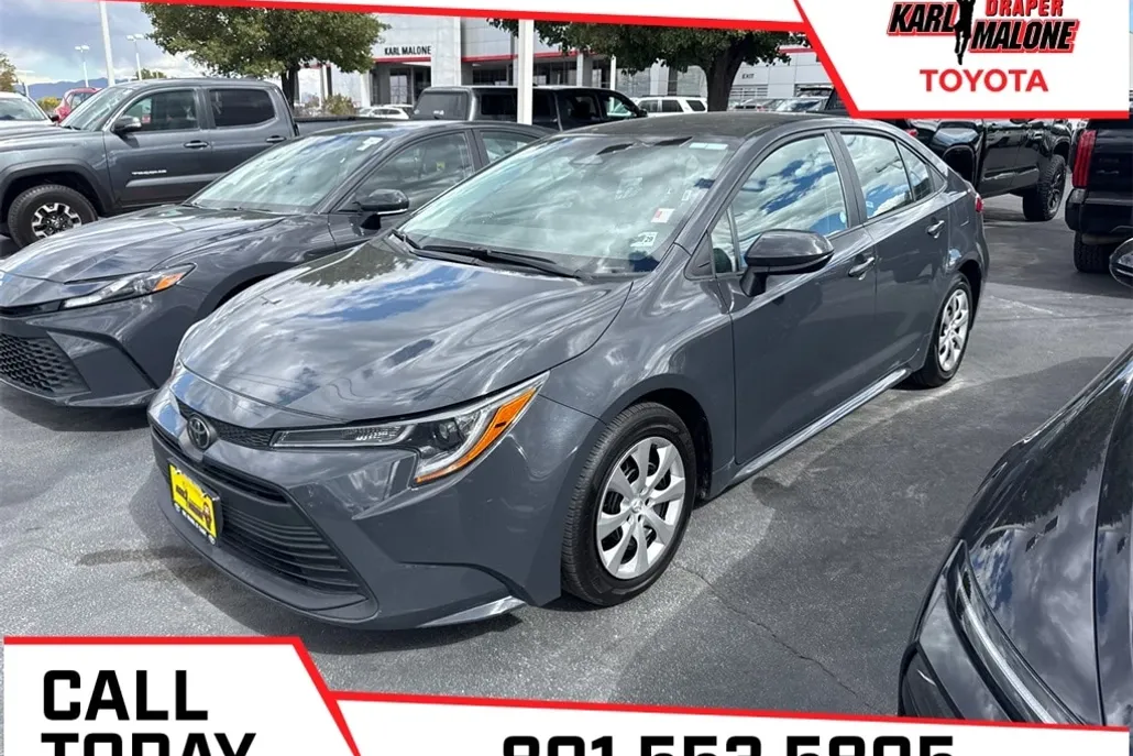 2024 Toyota Corolla LE photo 1