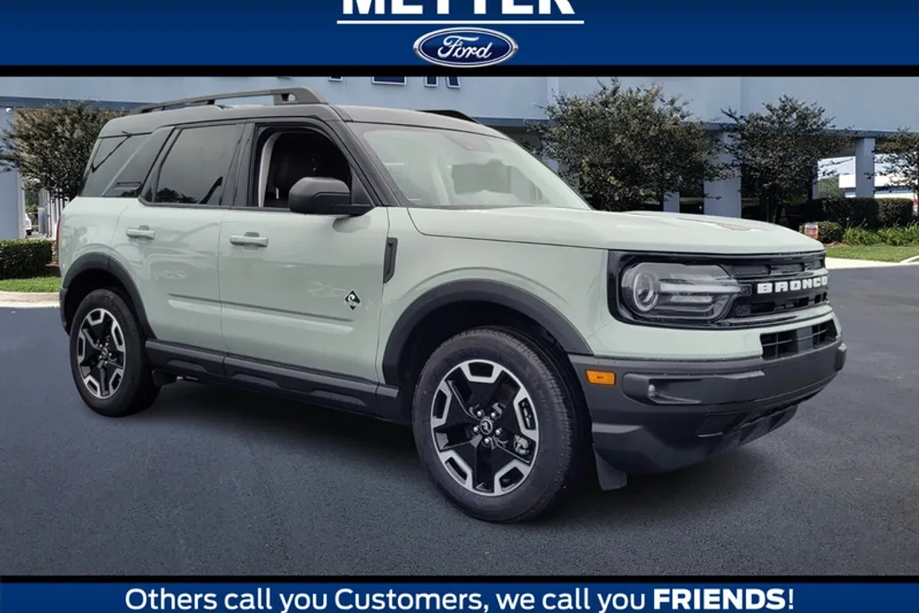 2024 Ford Bronco Sport Outer Banks photo 1