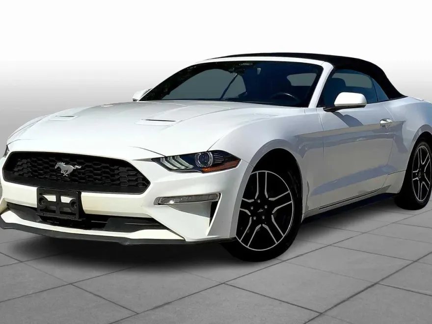 2022 Ford Mustang EcoBoost Premium photo 1