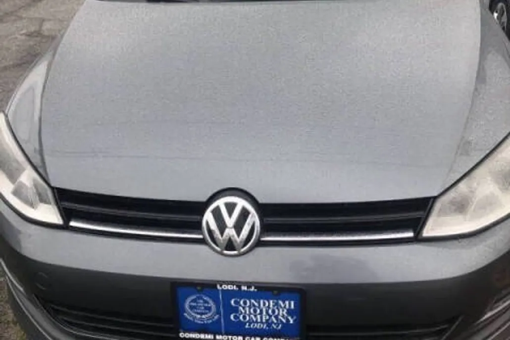2015 Volkswagen Golf TSI S photo 1