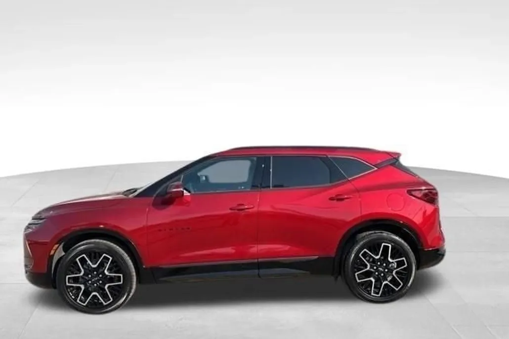2023 Chevrolet Blazer RS photo 1