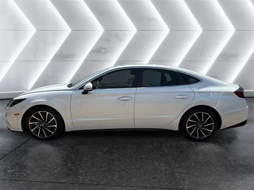 2020 Hyundai Sonata Limited photo 1