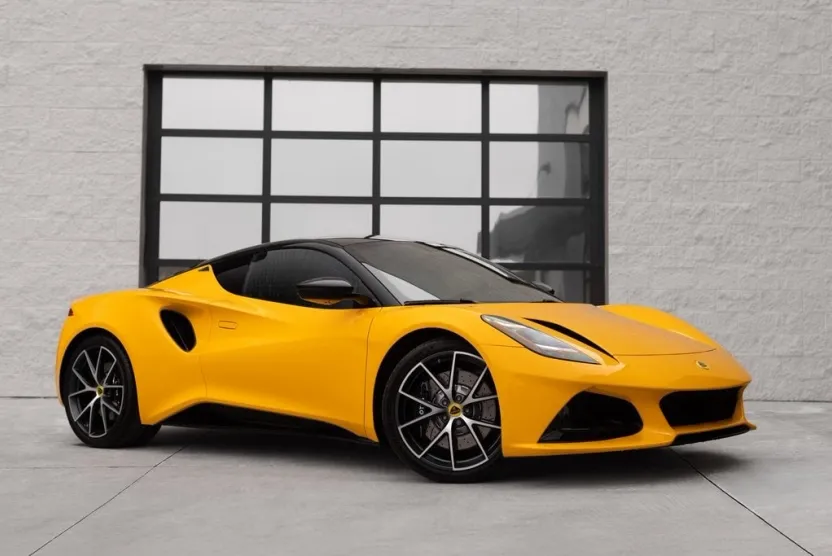 2024 Lotus Emira First Edition photo 1