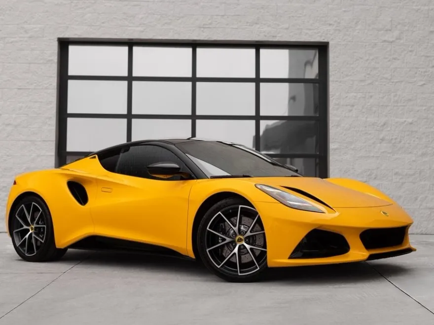 2024 Lotus Emira First Edition photo 1