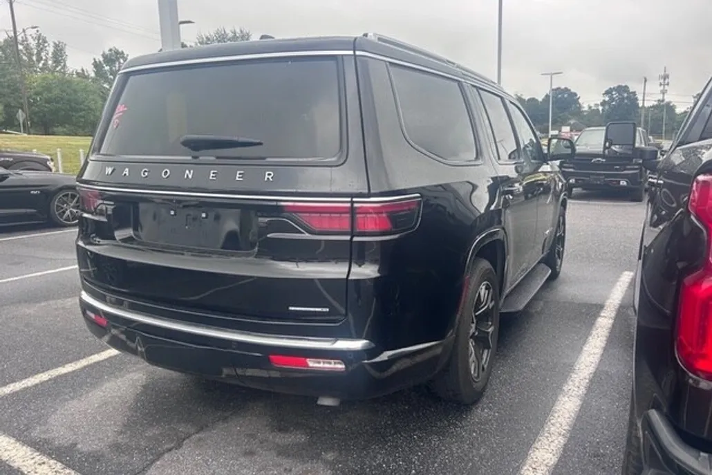 2024 Jeep Wagoneer Series III photo 1