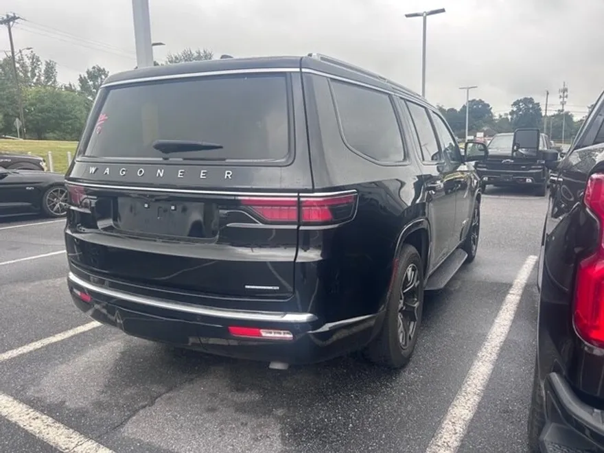 2024 Jeep Wagoneer Series III photo 1