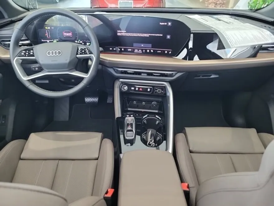 2025 Audi Q5 2.0T Premium Plus photo 1