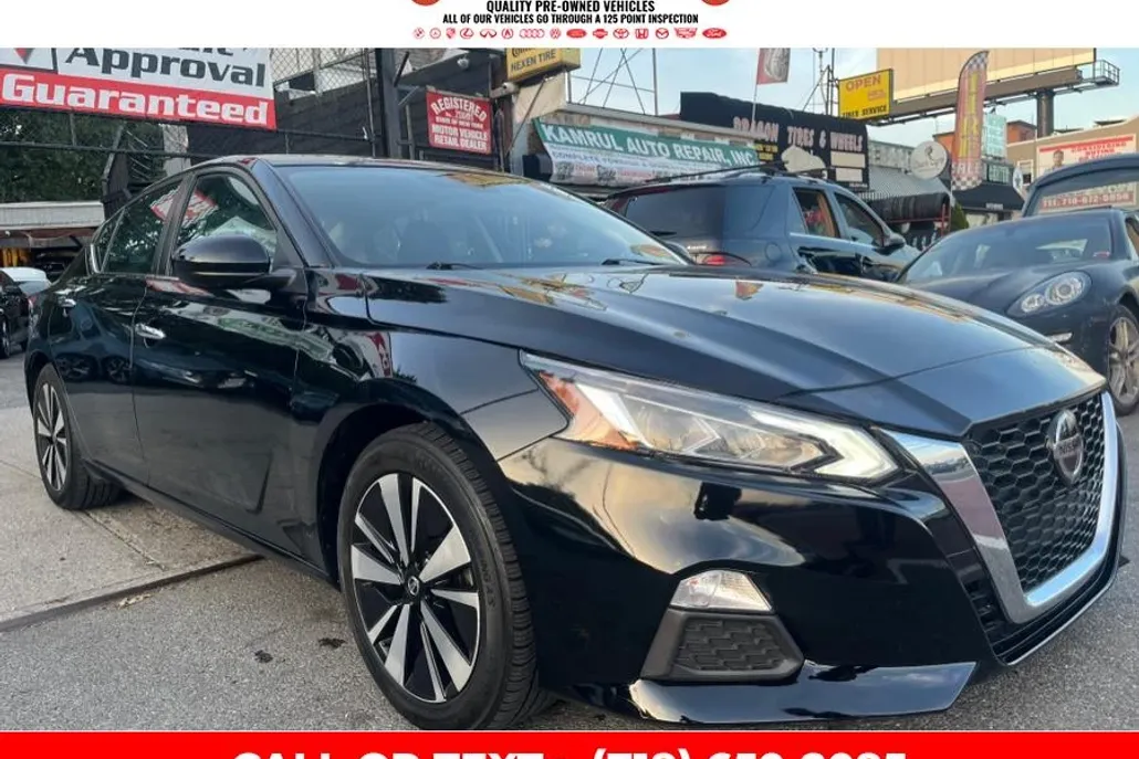 2021 Nissan Altima 2.5 SV photo 1
